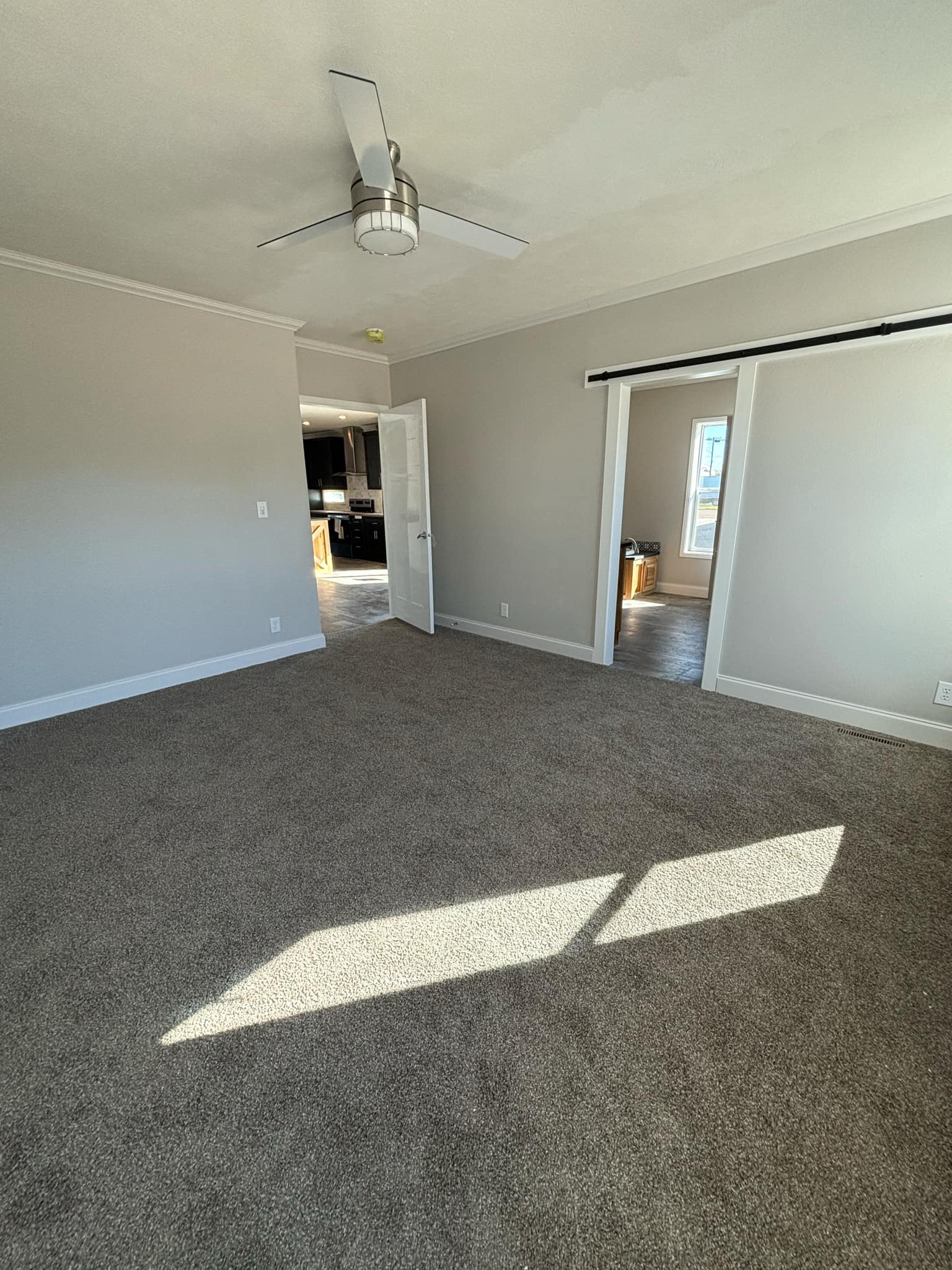 Genesis (inventory) interior home features