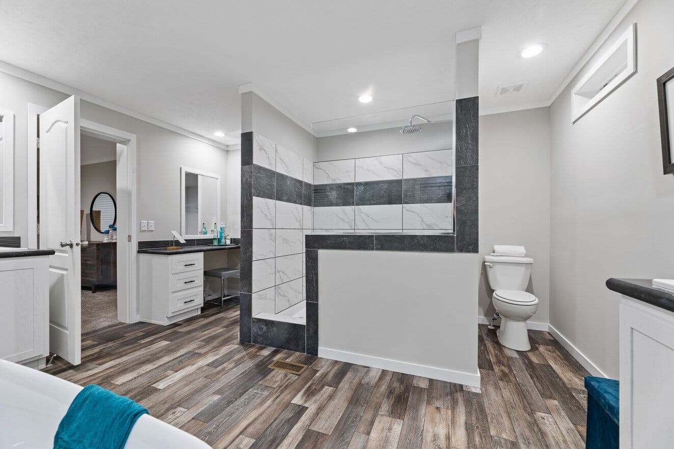 K2 edge bathroom home features