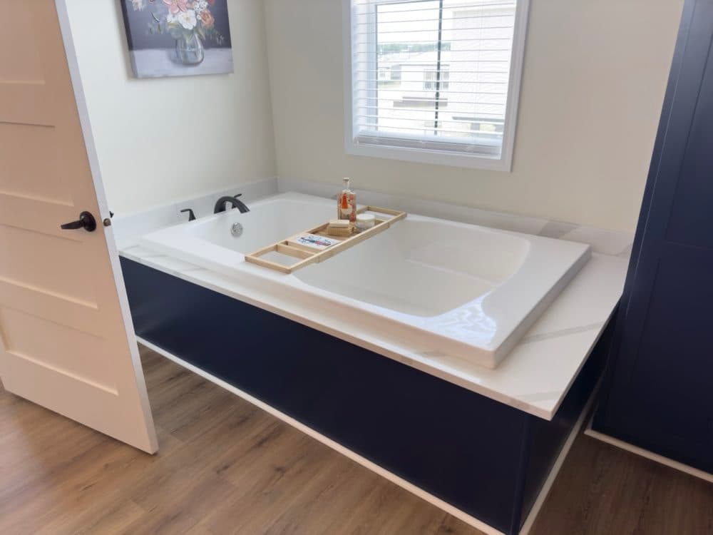 The riverwalk bathroom home features