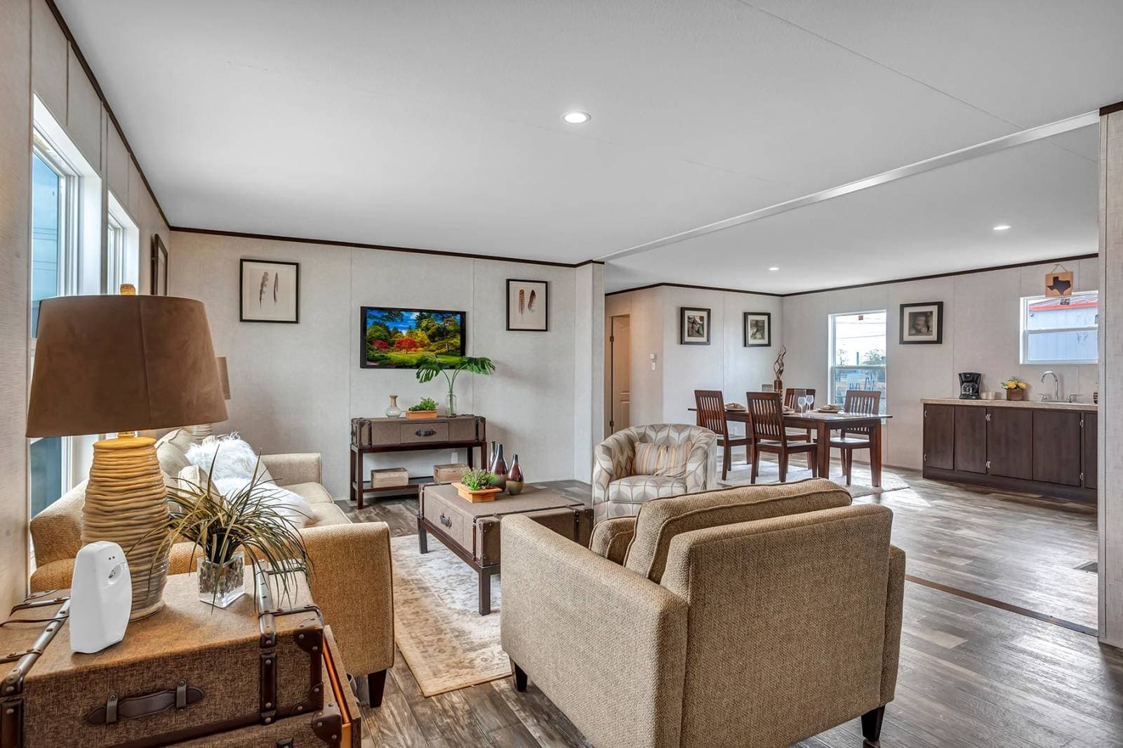 Rm2848a interior home features