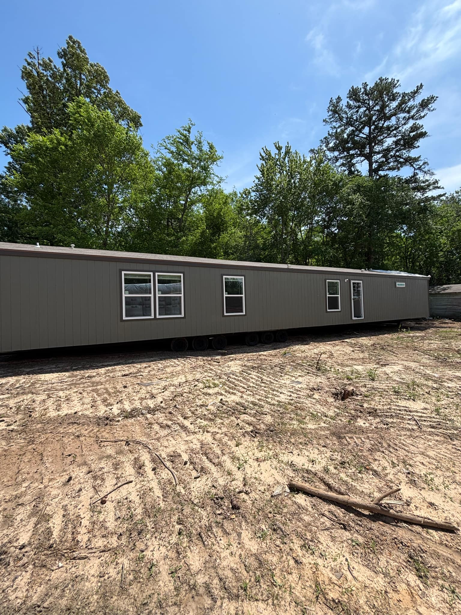 The ford (inventory) hero home features