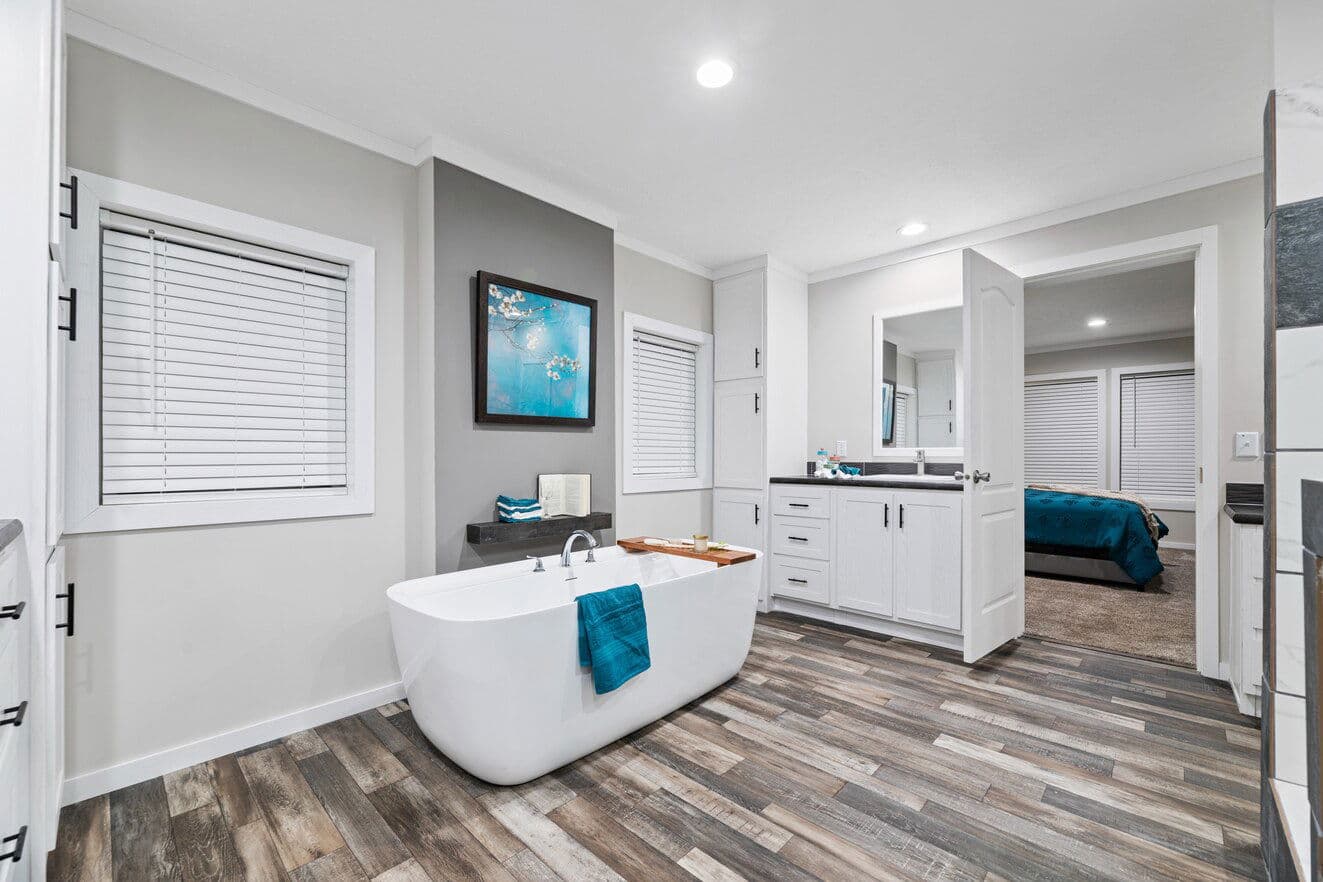 K2 edge bathroom home features