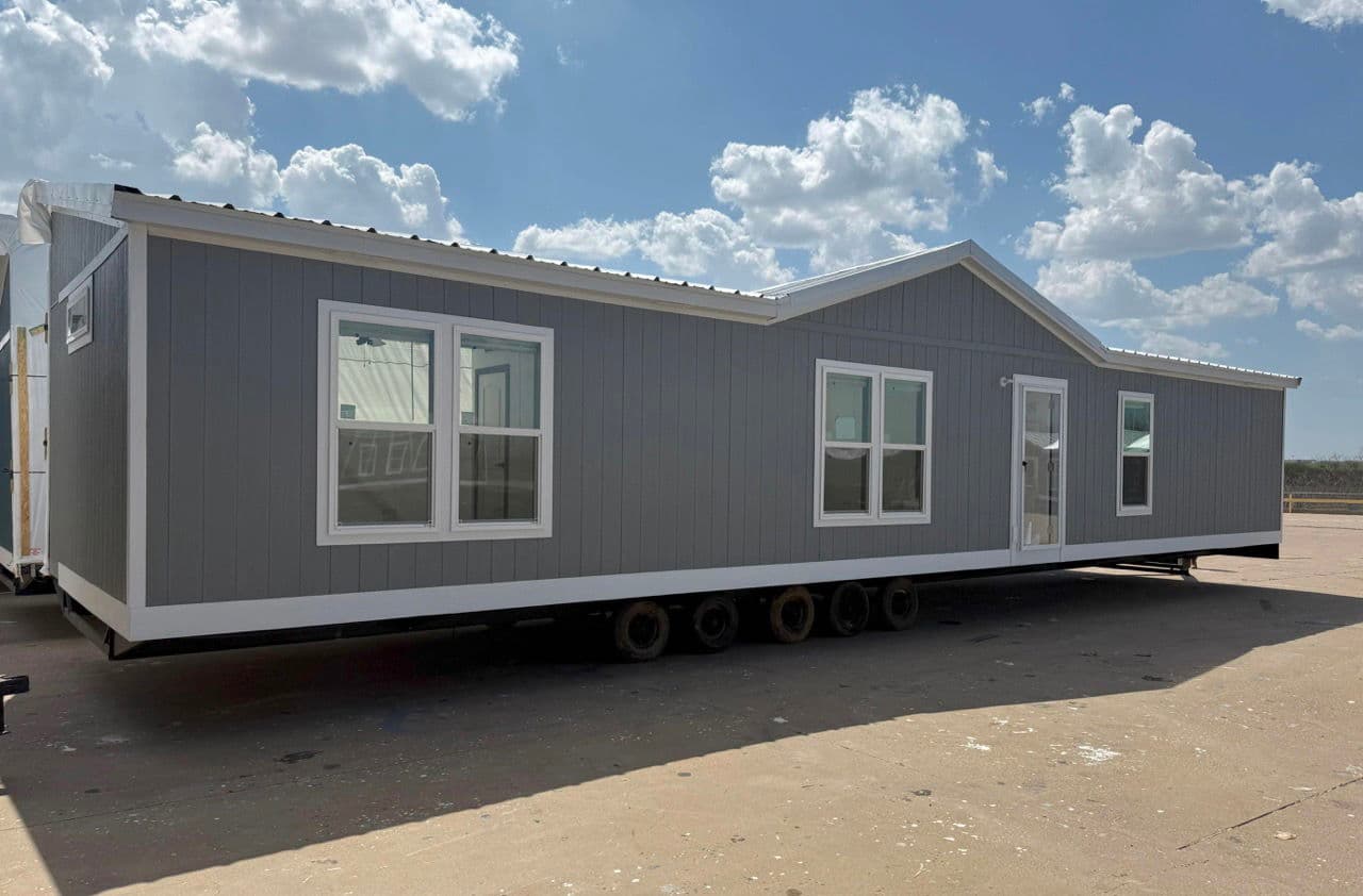 The liberty exterior, hero, and elevation home features