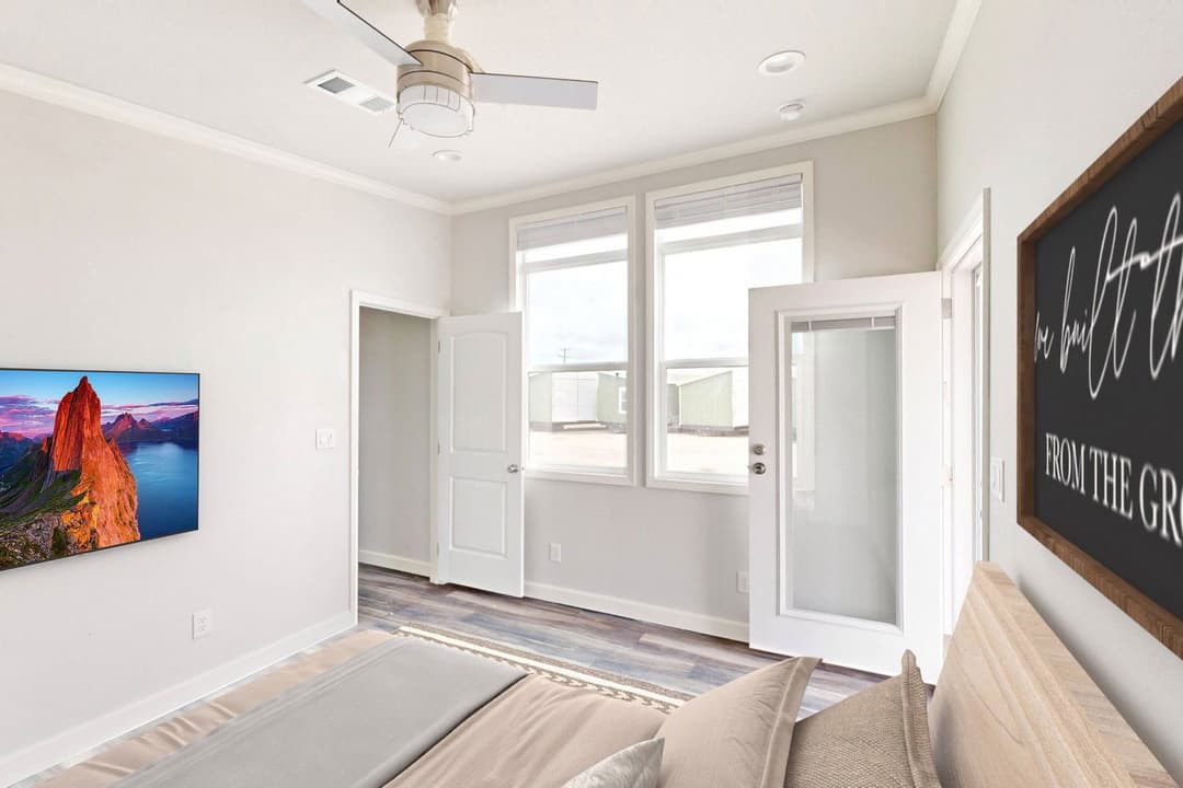 Crest d45vm interior home features