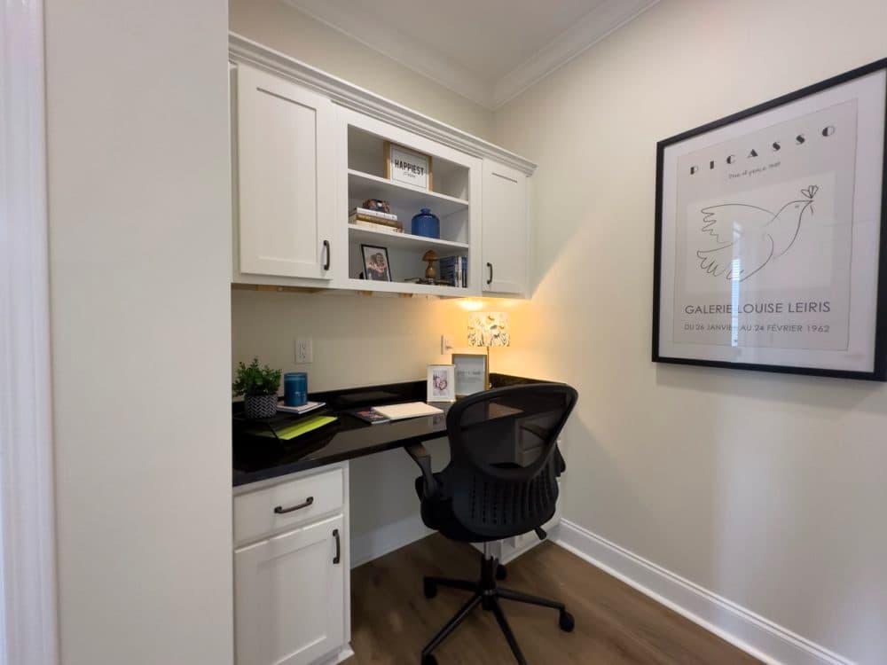 The riverwalk interior home features