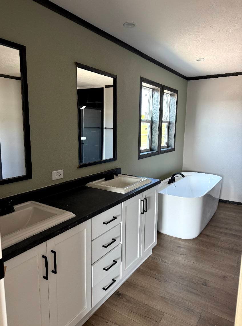 Skyline embrace 3276 bathroom home features