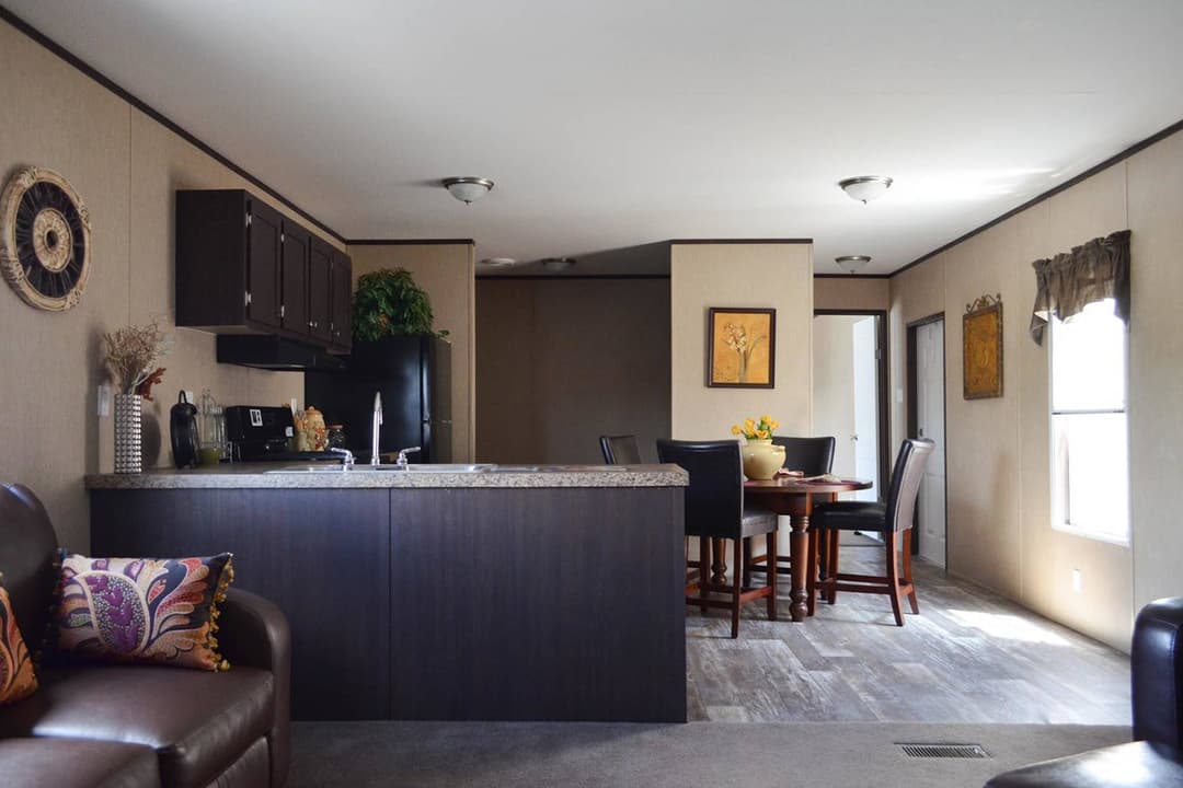 Rm1668a kitchen home features