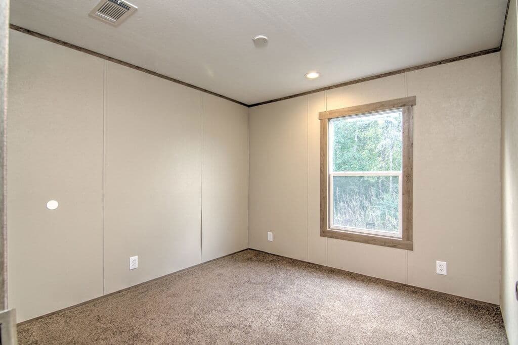 Vela 9456 bedroom home features