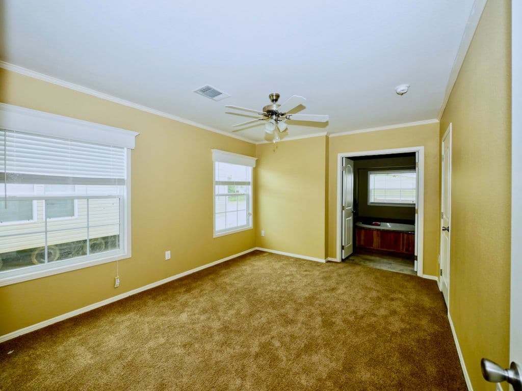 Armstrong j78e bedroom home features