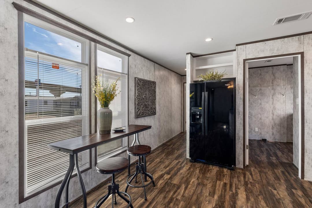 Csd1676p interior home features