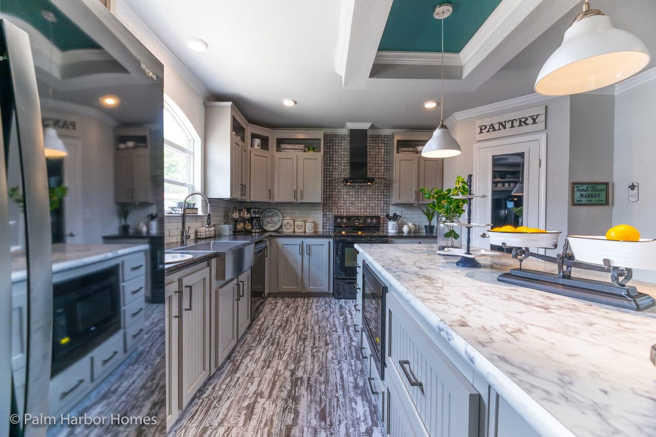 Vintage farmhouse 32643c kitchen home features