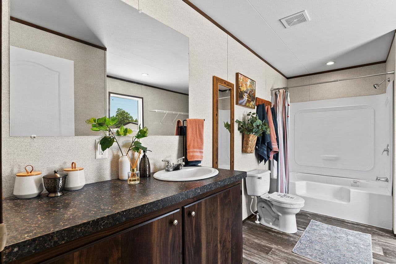 Prime hopkins 135 bathroom home features