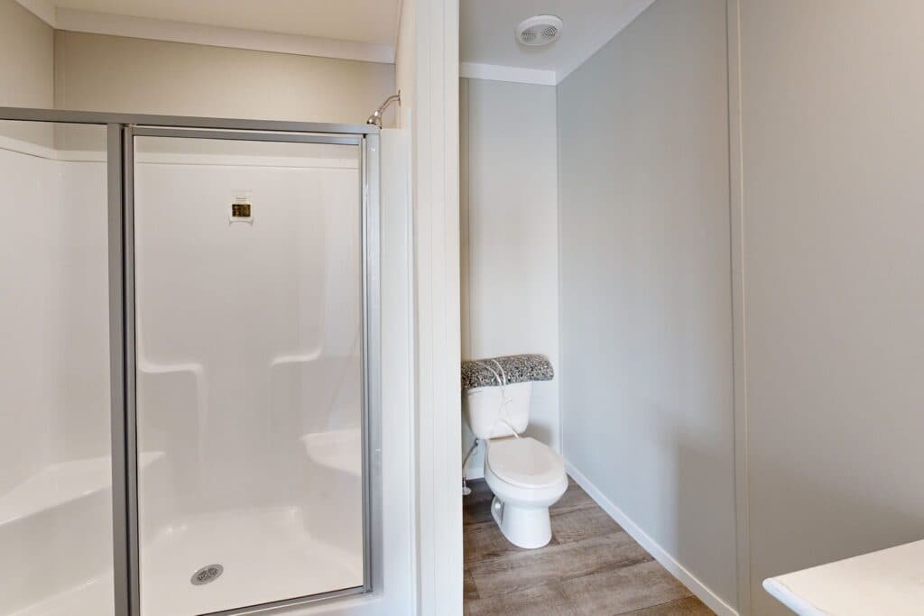 Pizzaro 312-p6 bathroom home features