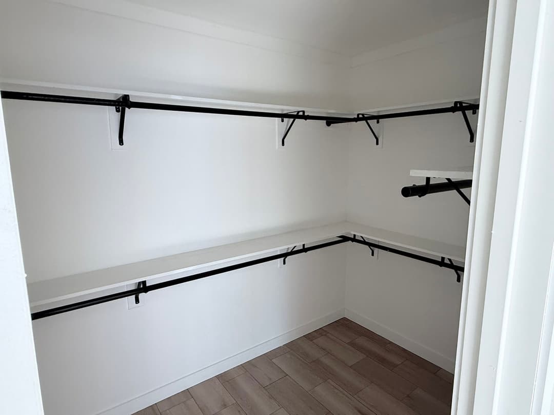 Lux haven (inventory) interior home features